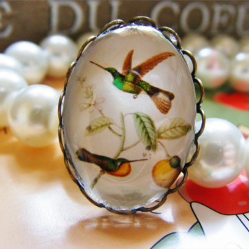 Broszka Ptak Oreopyra Cinereicauda