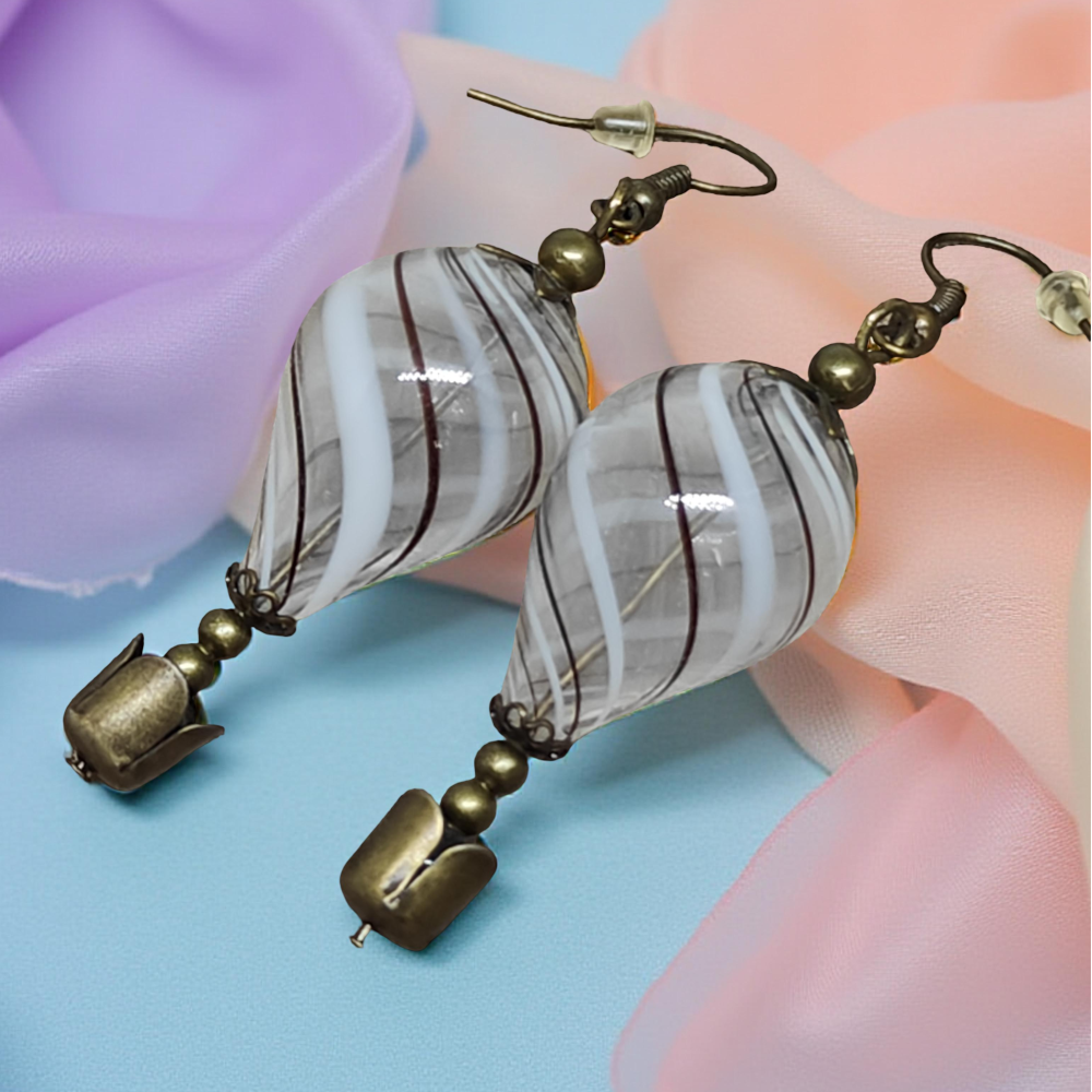 Kolczyki Balony Biało-Brązowe – biżuteria z duszą retro