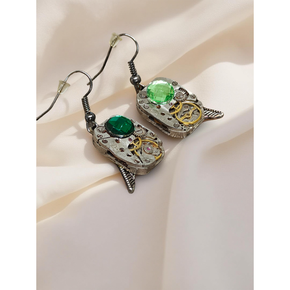 Kolczyki Steampunkowe ze Skrzydłami i Zielonymi Cyrkoniami