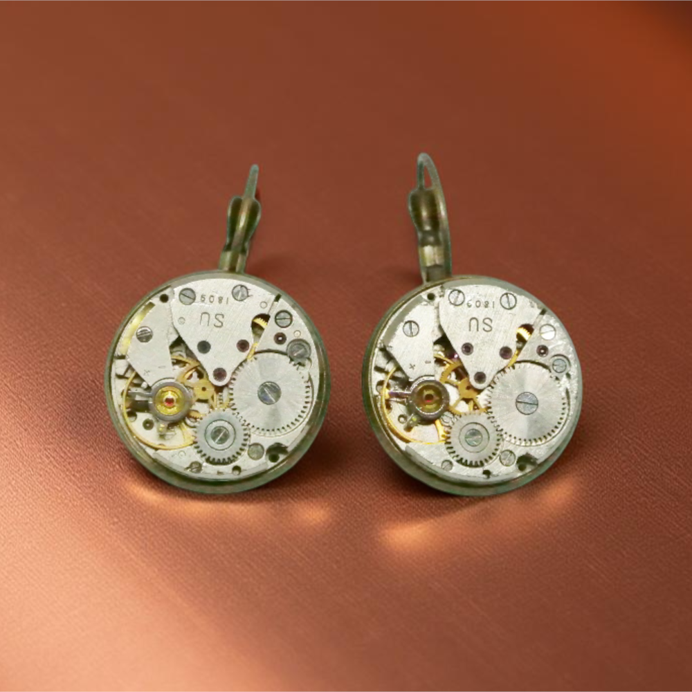 Kolczyki Steampunkowe – Mechanizmy Zegarkowe w Starym Brązie