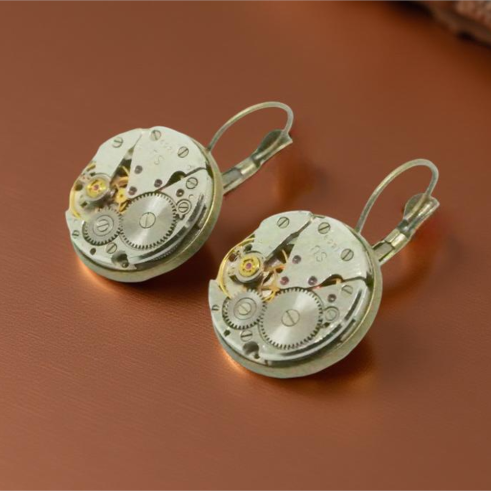 Kolczyki Steampunkowe – Mechanizmy Zegarkowe w Starym Brązie