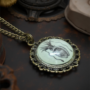 Wisiorek Steampunk z Grafiką – Kałamarnica III