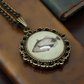 Wisiorek steampunk z grafiką - Ryba Rogatnica