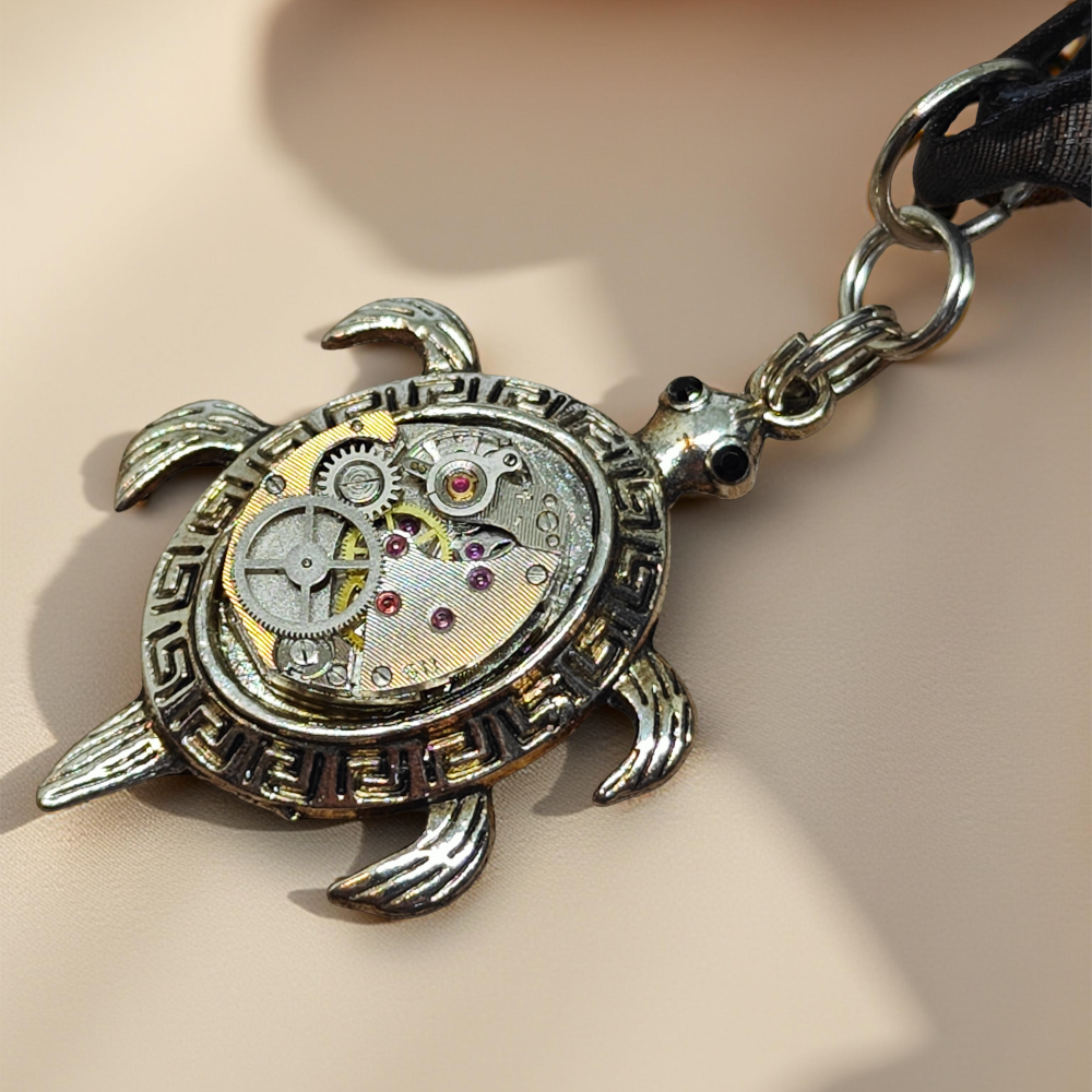 Wisiorek Steampunkowy „Mechaniczny Żółw”
