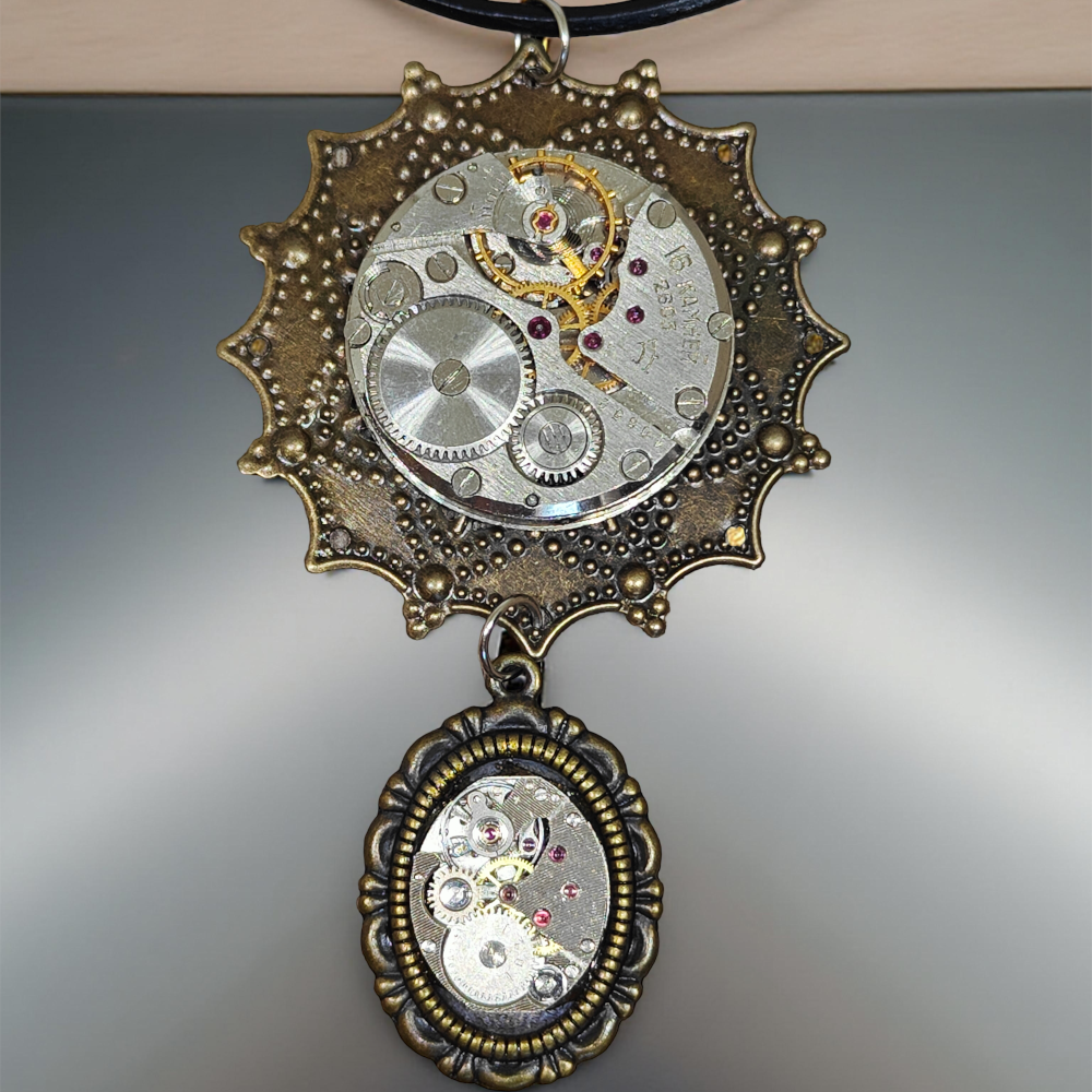 Wisiorek Steampunkowy Gwiazda i Łezka