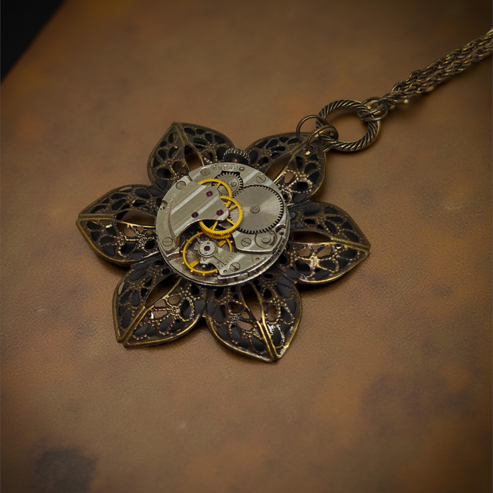 Wisiorek Steampunkowy Mechaniczny Kwiat