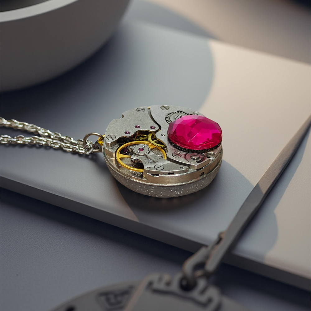 Wisiorek Steampunkowy XV z Dużym Mechanizmem Zegarkowym