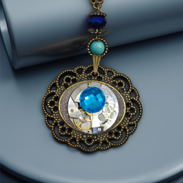 Wisiorek Steampunkowy XVI z Mechanizmem Zegarkowym i Cyrkonią