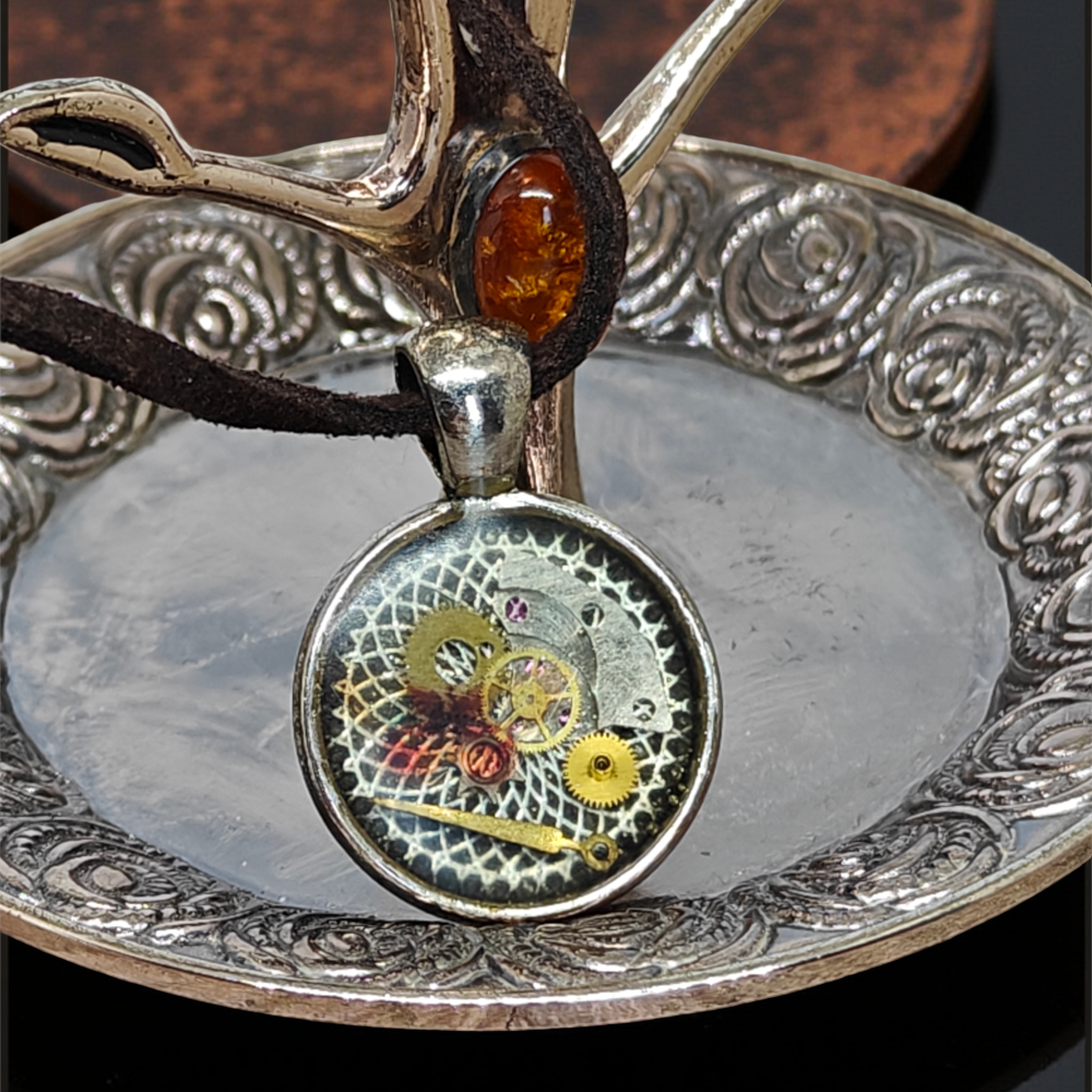 Industrial Pendant II – Steampunk Jewelry With Watch Mechanisms