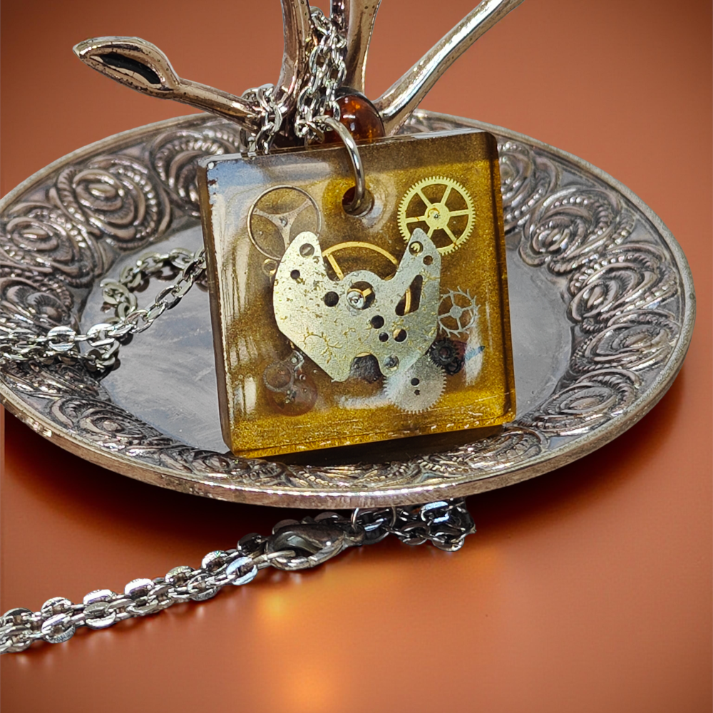 Industrial Pendant X – Watch Mechanisms in Resin