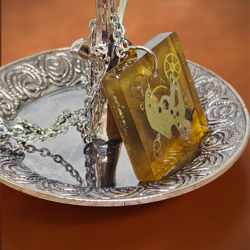 Industrial Pendant X – Watch Mechanisms in Resin