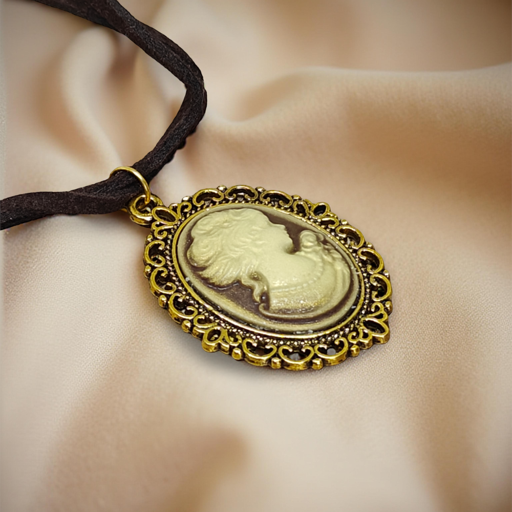 Victorian Necklace with Cream Cameo - Lady in Ivory
