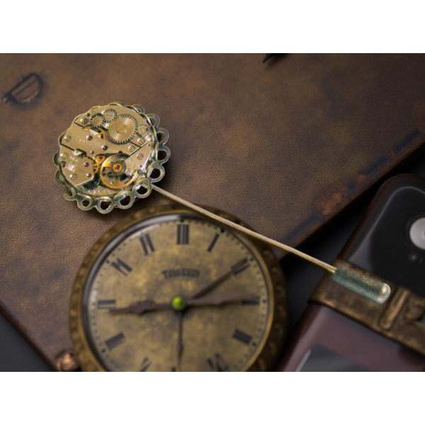 Steampunkowa Broszka Szpilkowa – Mechanizm Zegar...